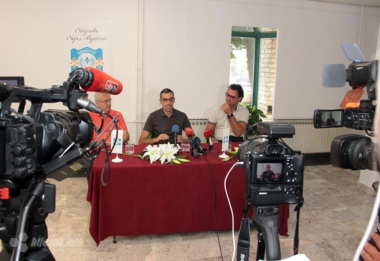 Na konferenciji za medije su govorili Fazlija Hebibović (lijevo), Goran Karanović (sredina) i Hari Slipičević (desno)
