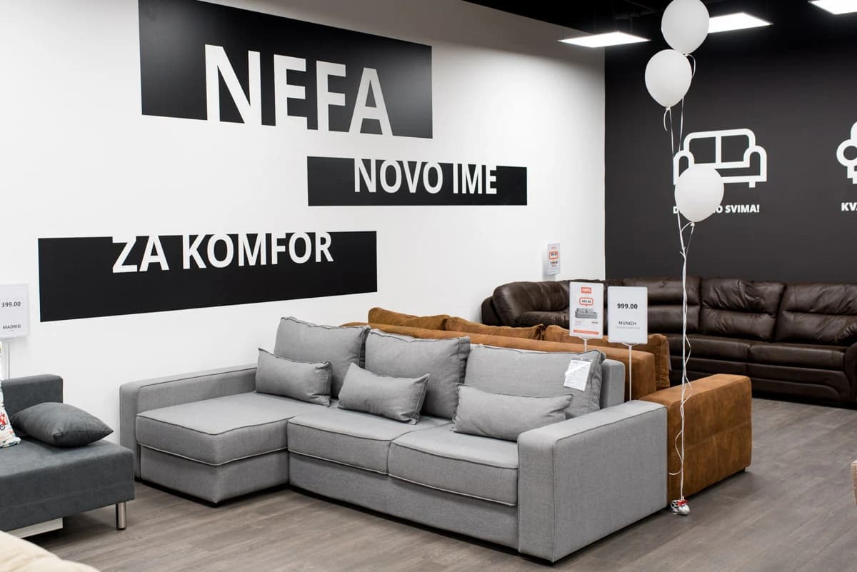 Otvoren Nefa namještaj u Mepas Mallu