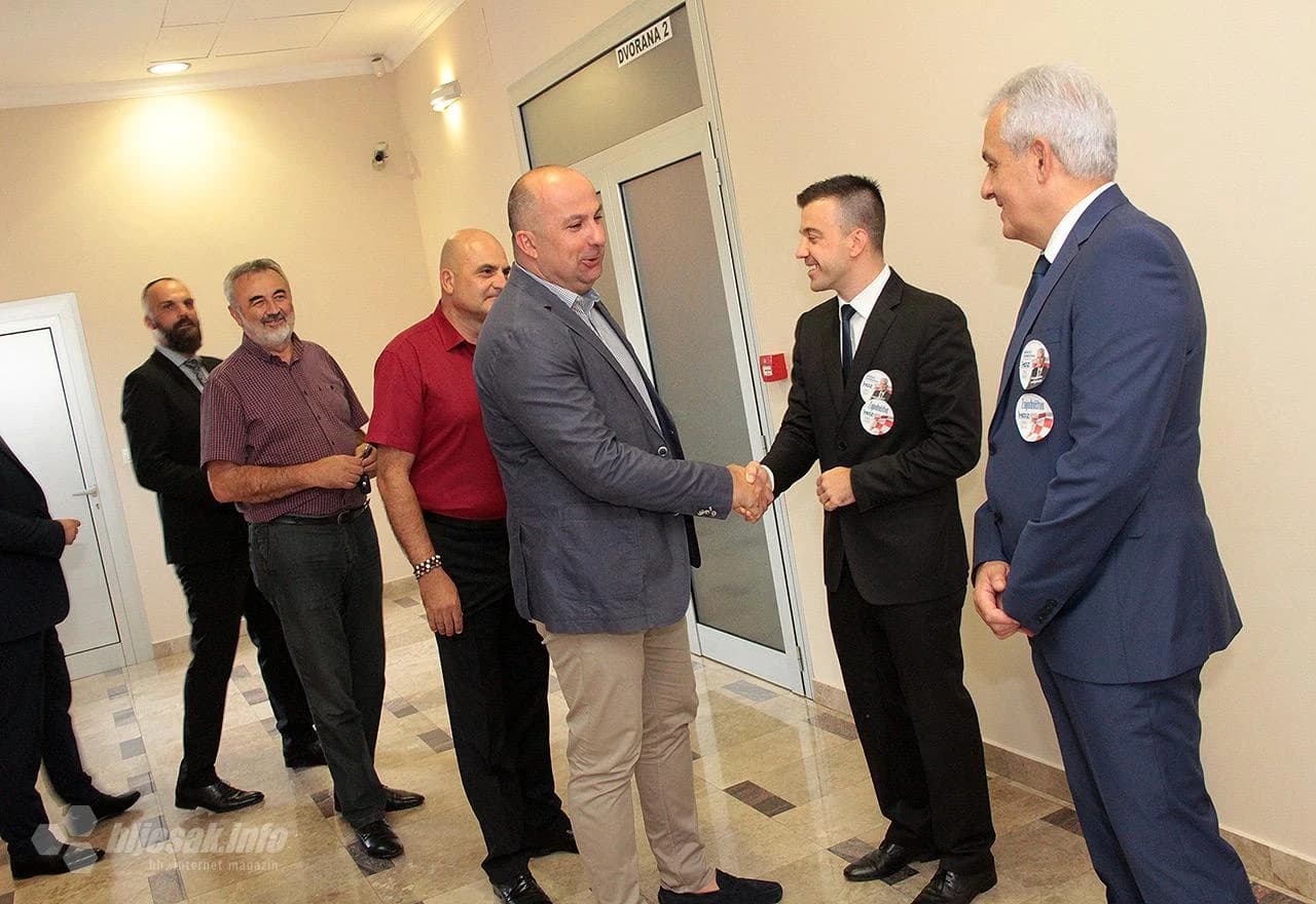 Ministar Denis Lasić s Damirom Džebom