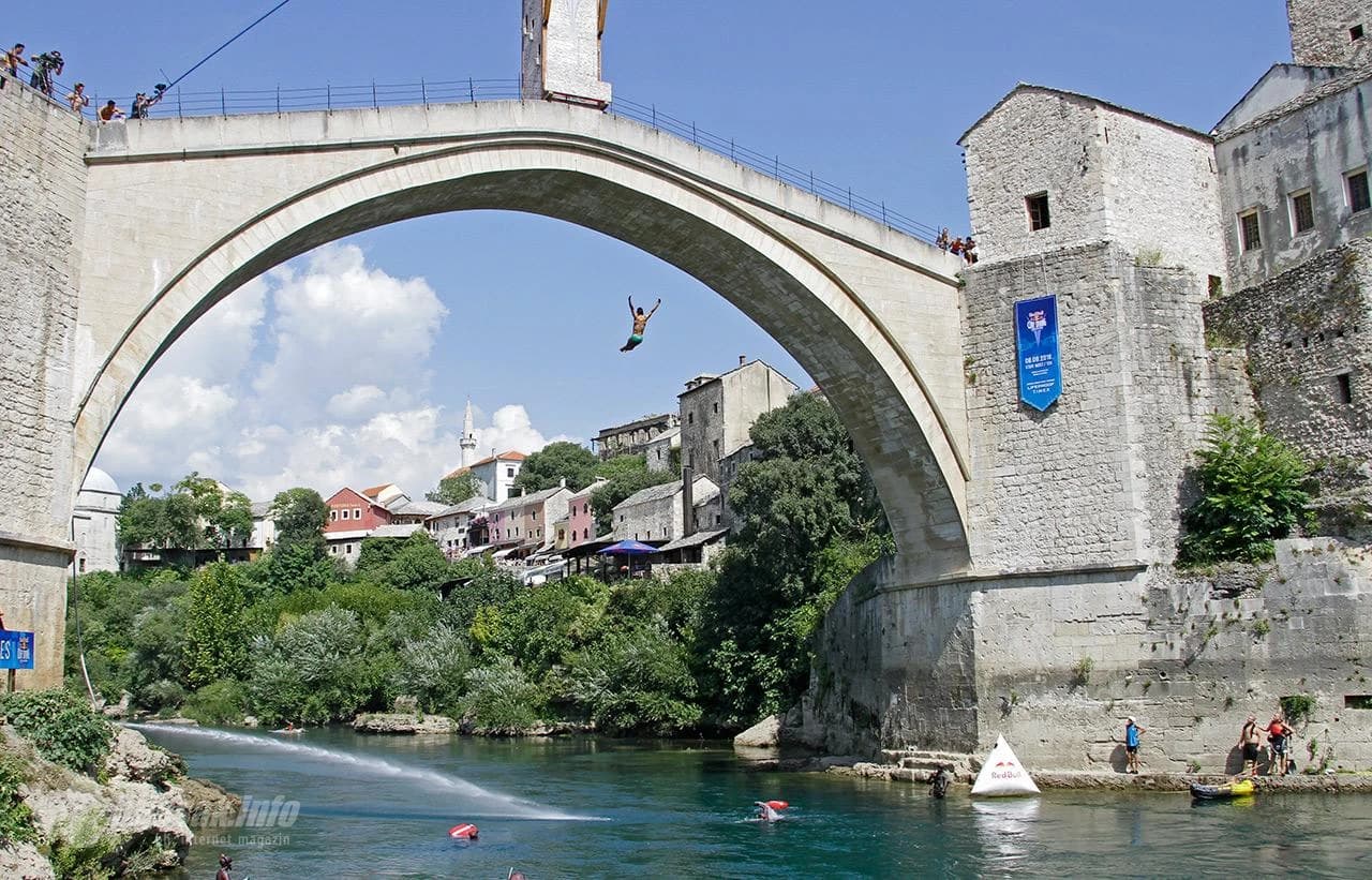 Red Bull Cliff Diving u Mostaru 