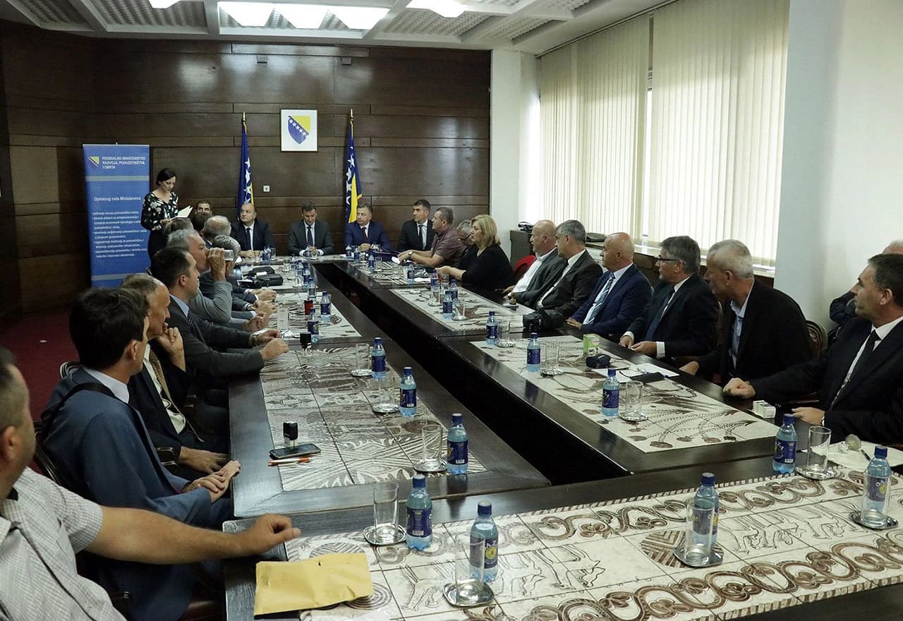 Vlada FBiH financira izgradnju poduzetničkih zona u 20 općina