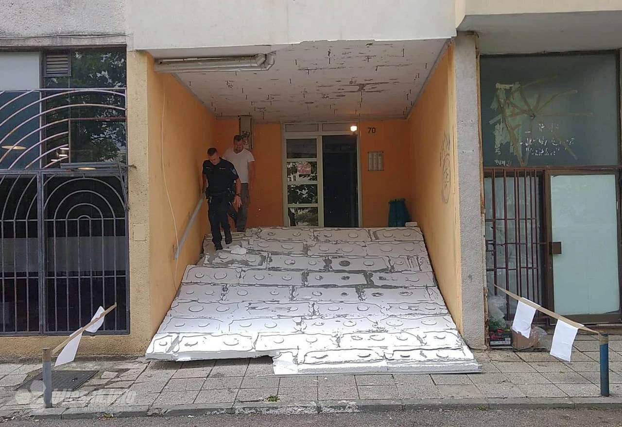 Građani i policija uklonili su ostatke 