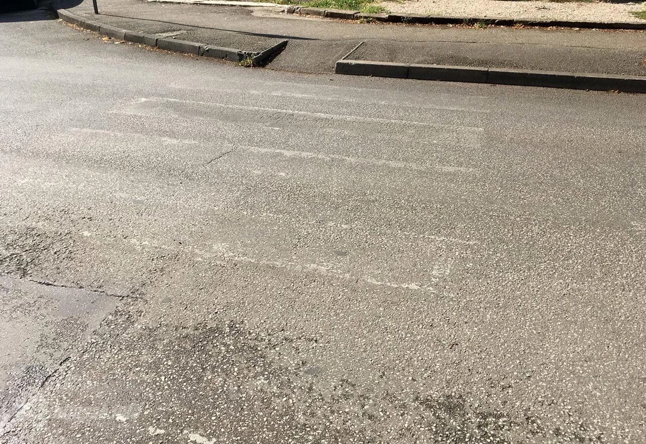 Pješački prijelazi u blizini Građevinske i Strojarske škole, Ulica kralja Zvonimira