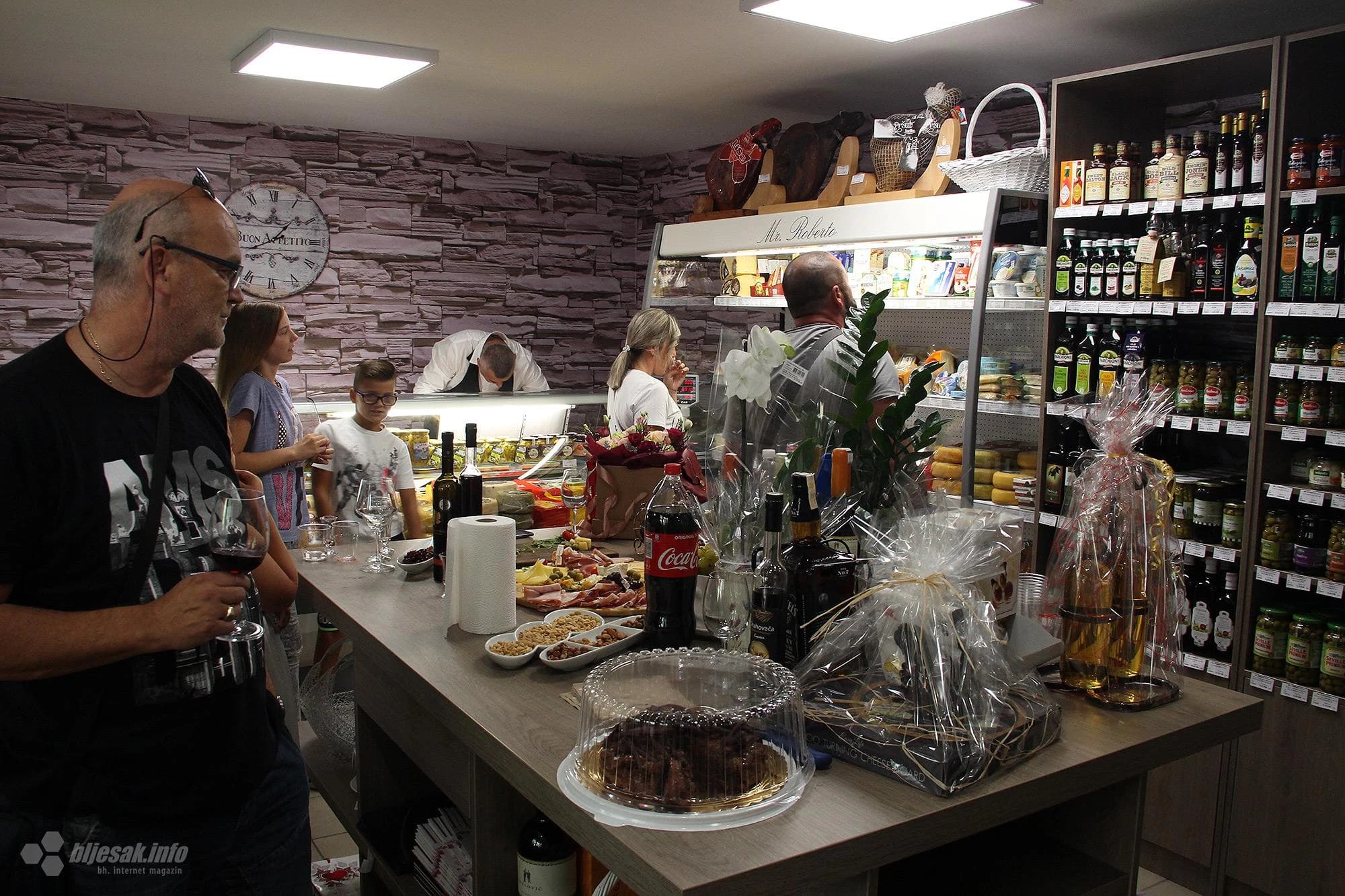 Trgovina delikatesa Mr. Roberto