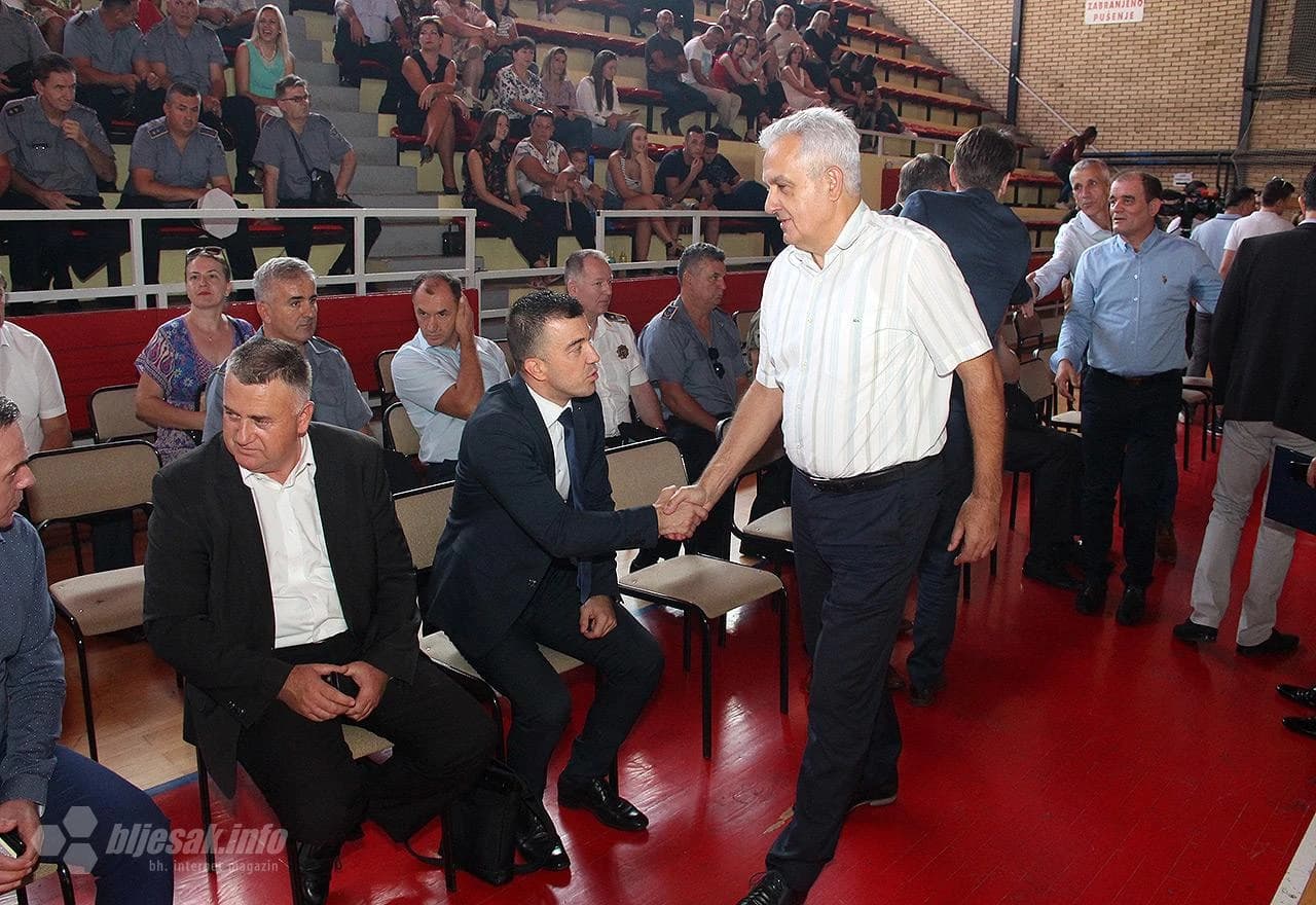 Detalj s polaganja zakletve