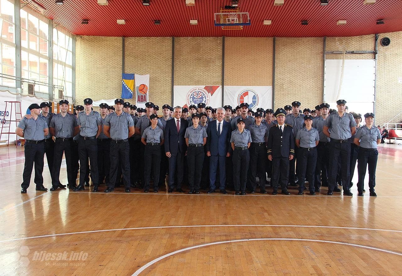 Detalj s polaganja zakletve