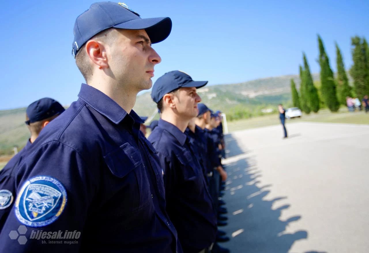100 kadeta Granične policije BIH promovirano u čin policajca