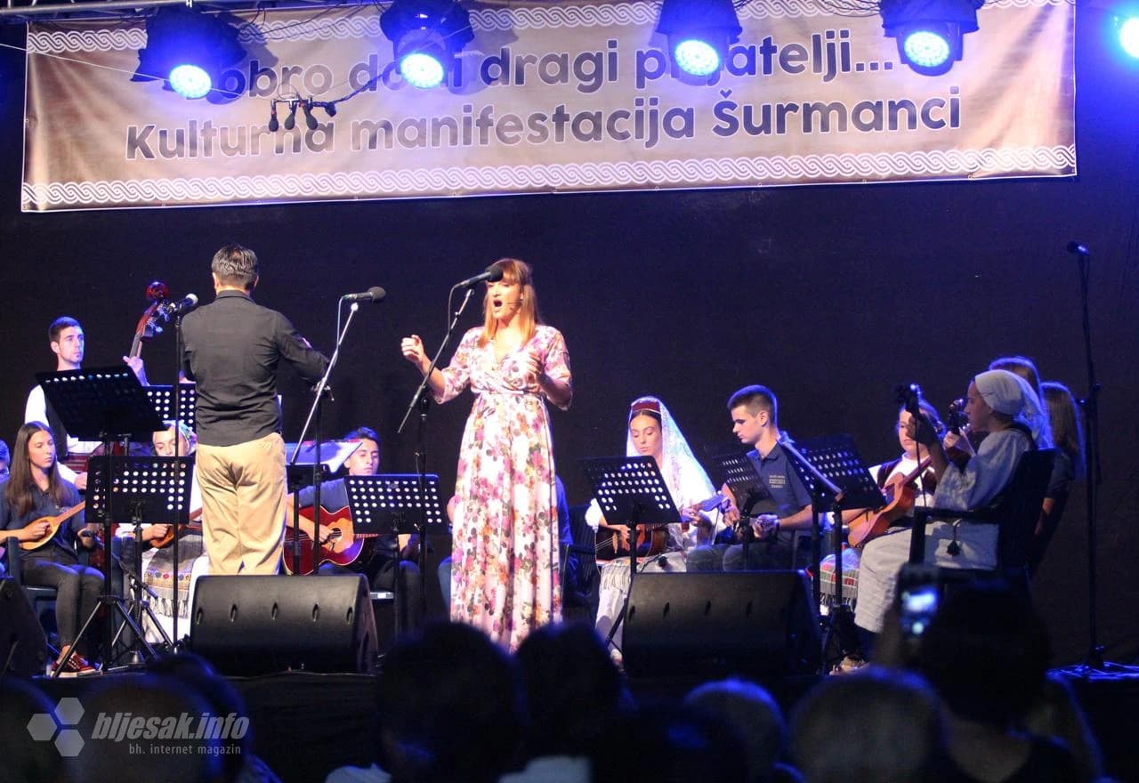 U Šurmancima održana tradicionalna kulturno-zabavna manifestacija