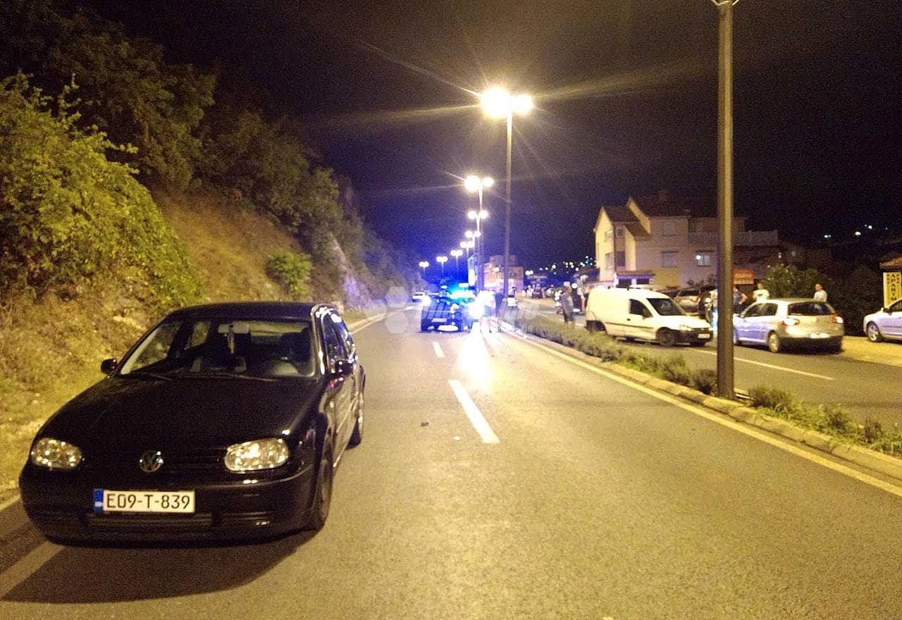 Sudar tri automobila na Novoj mostarskoj magistrali