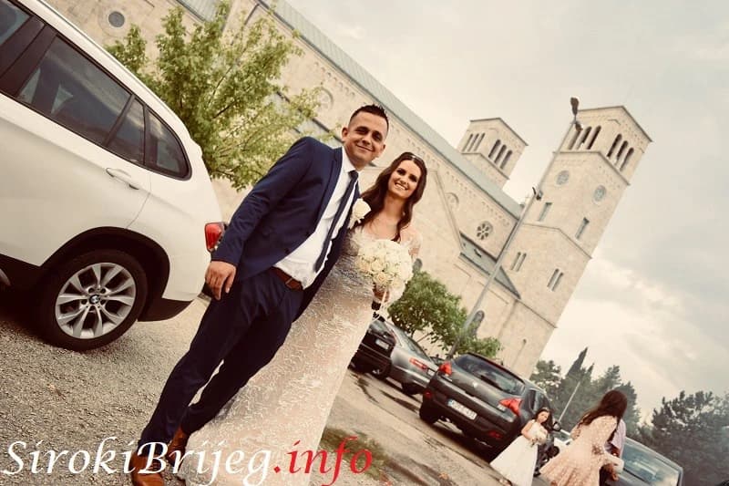 Vozač autobusa svoju odabranicu pred oltar je doveo prijevoznim sredstvom koje ih je spojilo prije dvije godine