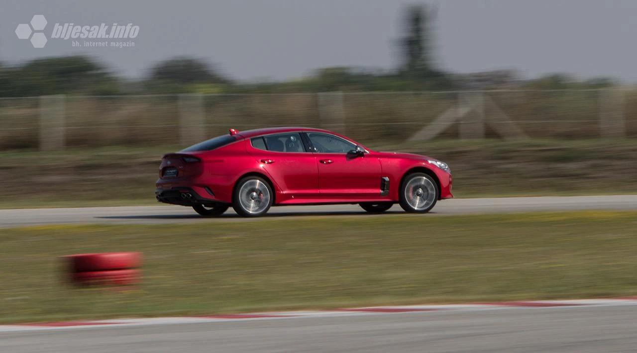 Vozili smo novog Stingera na stazi