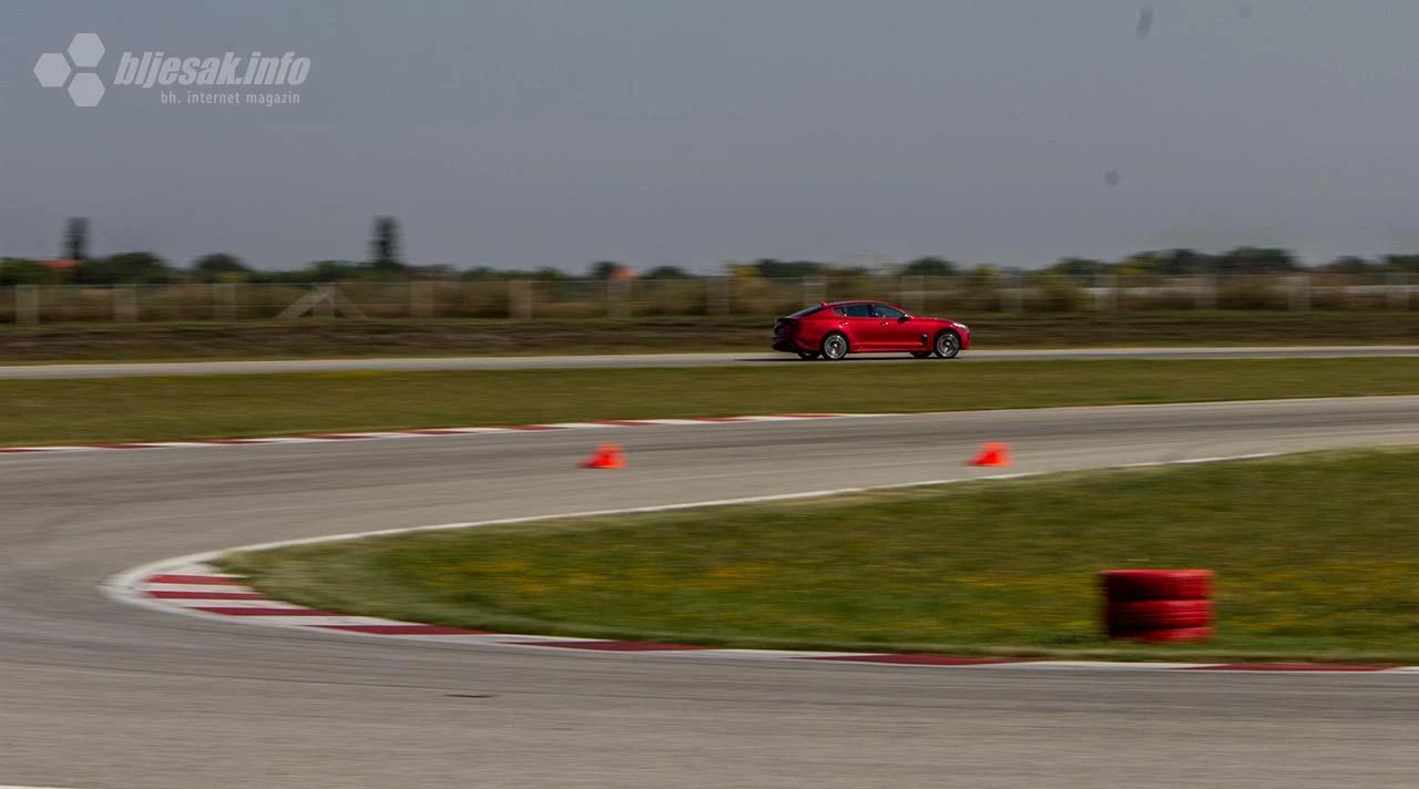 Vozili smo novog Stingera na stazi