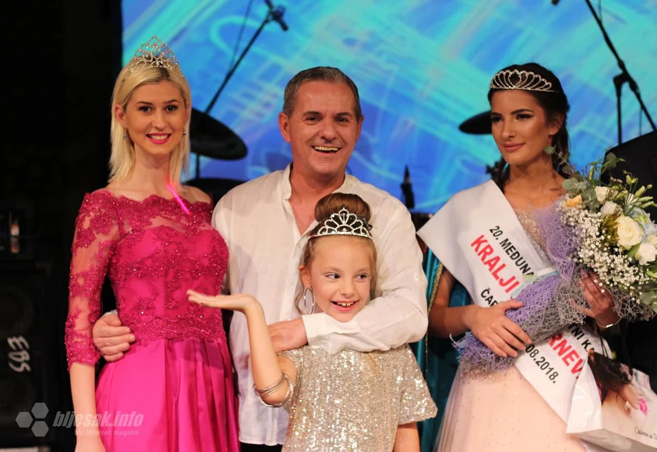 Kraljica i princeza Karnevala sa načelnikom općine Čapljina