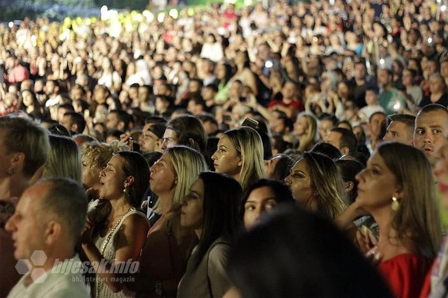 Mostarska magična noć Dine Merlina