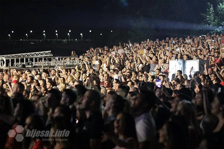 Mostarska magična noć Dine Merlina