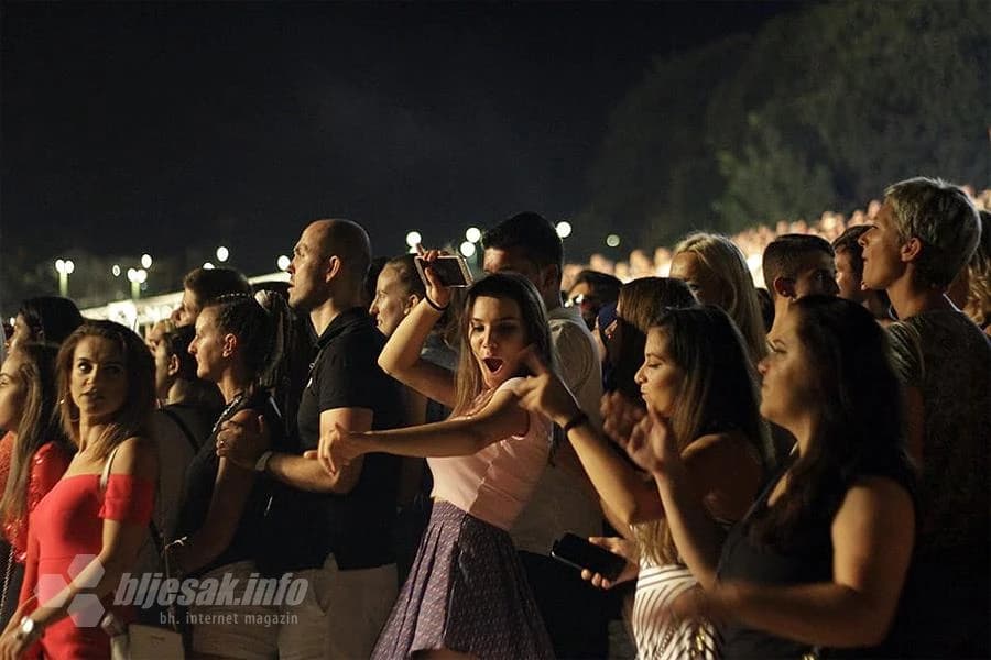 Mostarska magična noć Dine Merlina