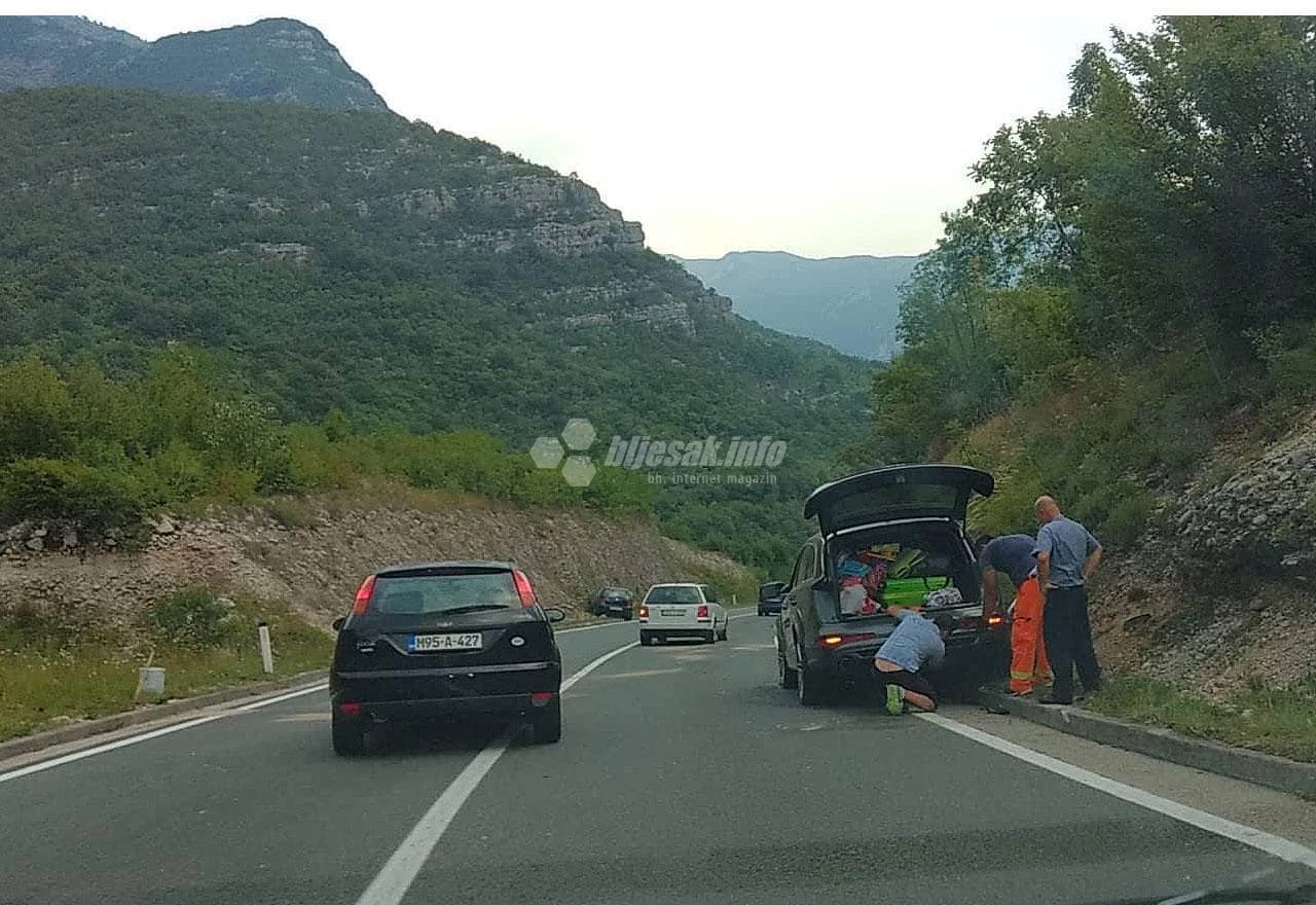 Prometna nesreća između Drežnice i Grabovice na M-17