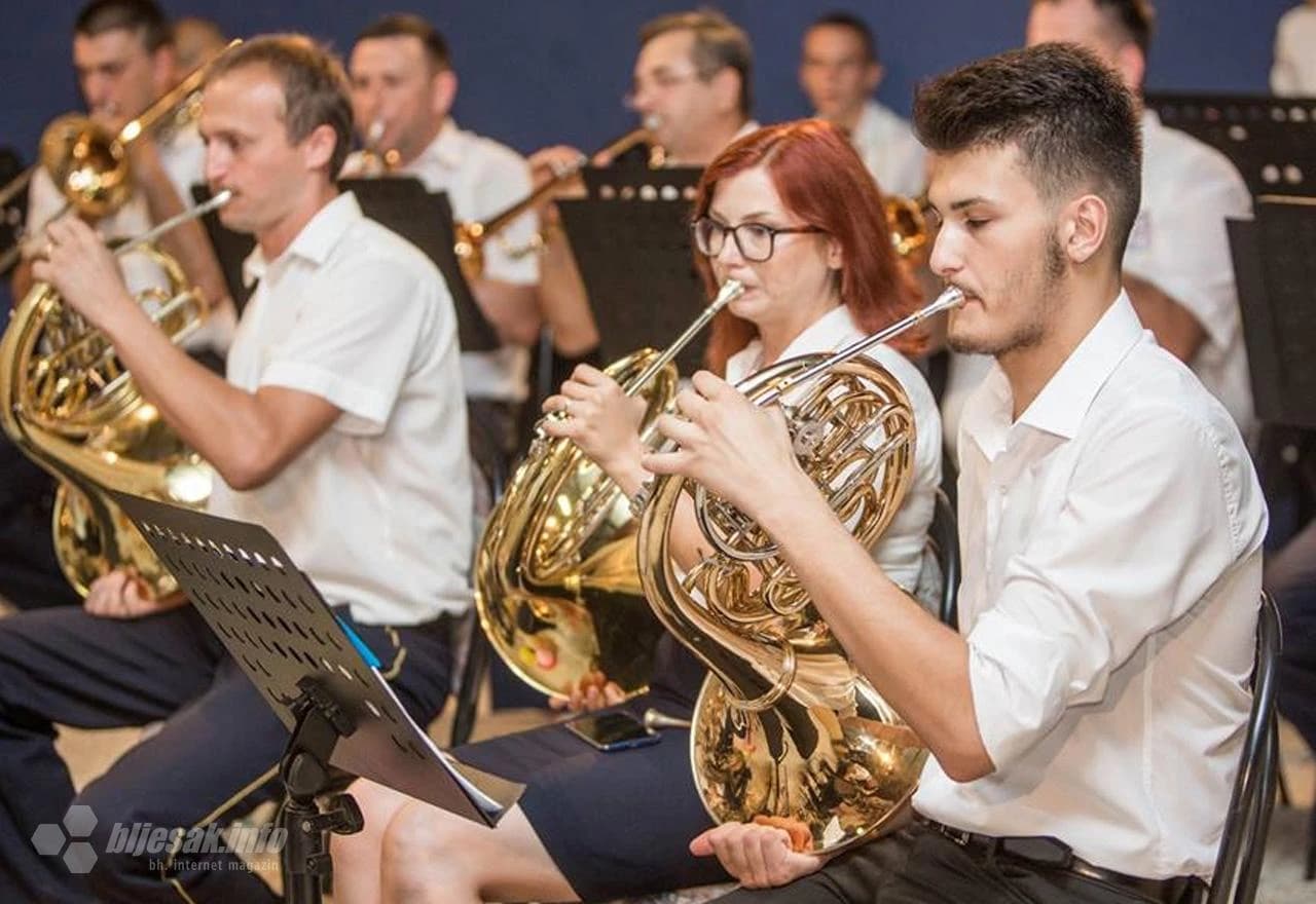 Koncert HKUD-a Seljačka sloga u Trebižatu
