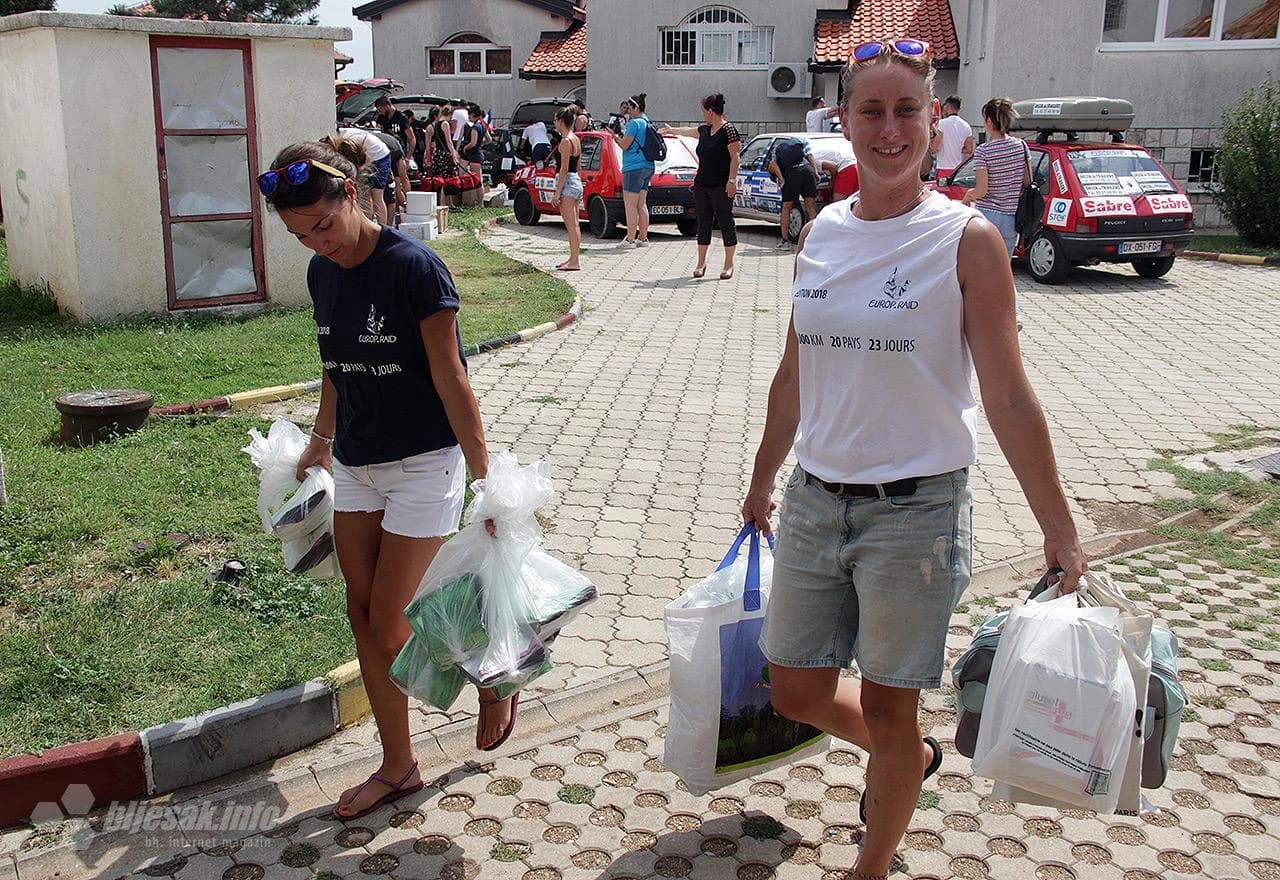 Donacija pribora za mostarske ustanove