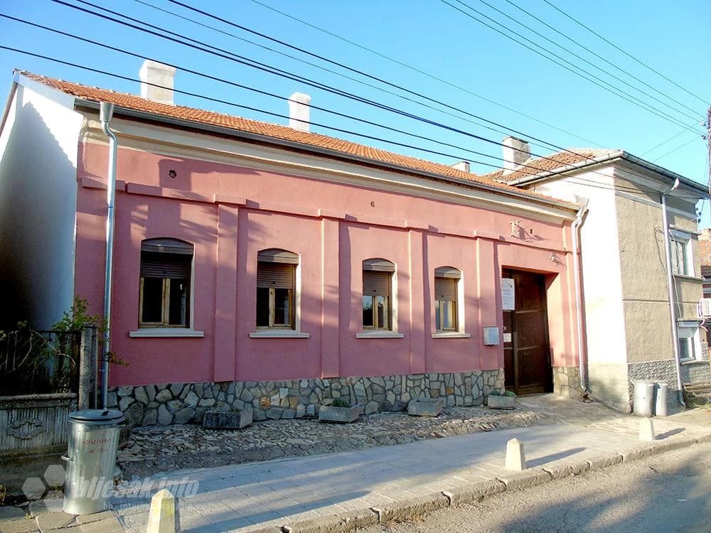 Gradska etnografska kuća...