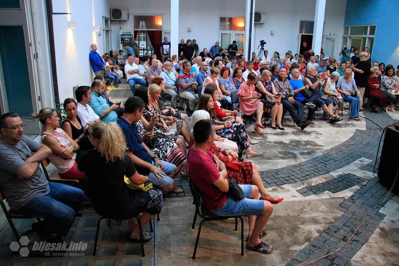 Promocija knjige "Deblokada grada", autora Elvedina Nezirovića