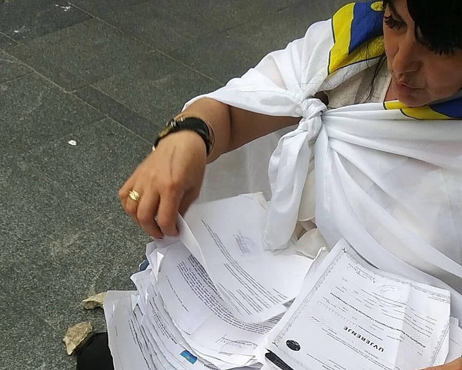 Obraćala sam se i Bakiru Izetbegoviću, nikad ni odgovor nisam dobila. 