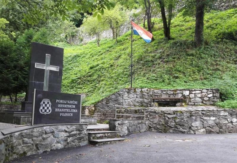 Spomenik braniteljima u Fojnici