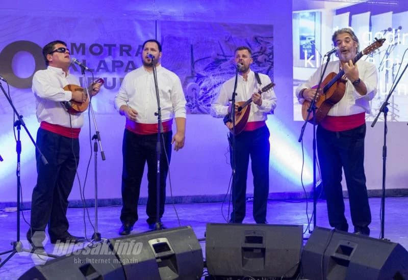 X Smotra klapa u Neumu