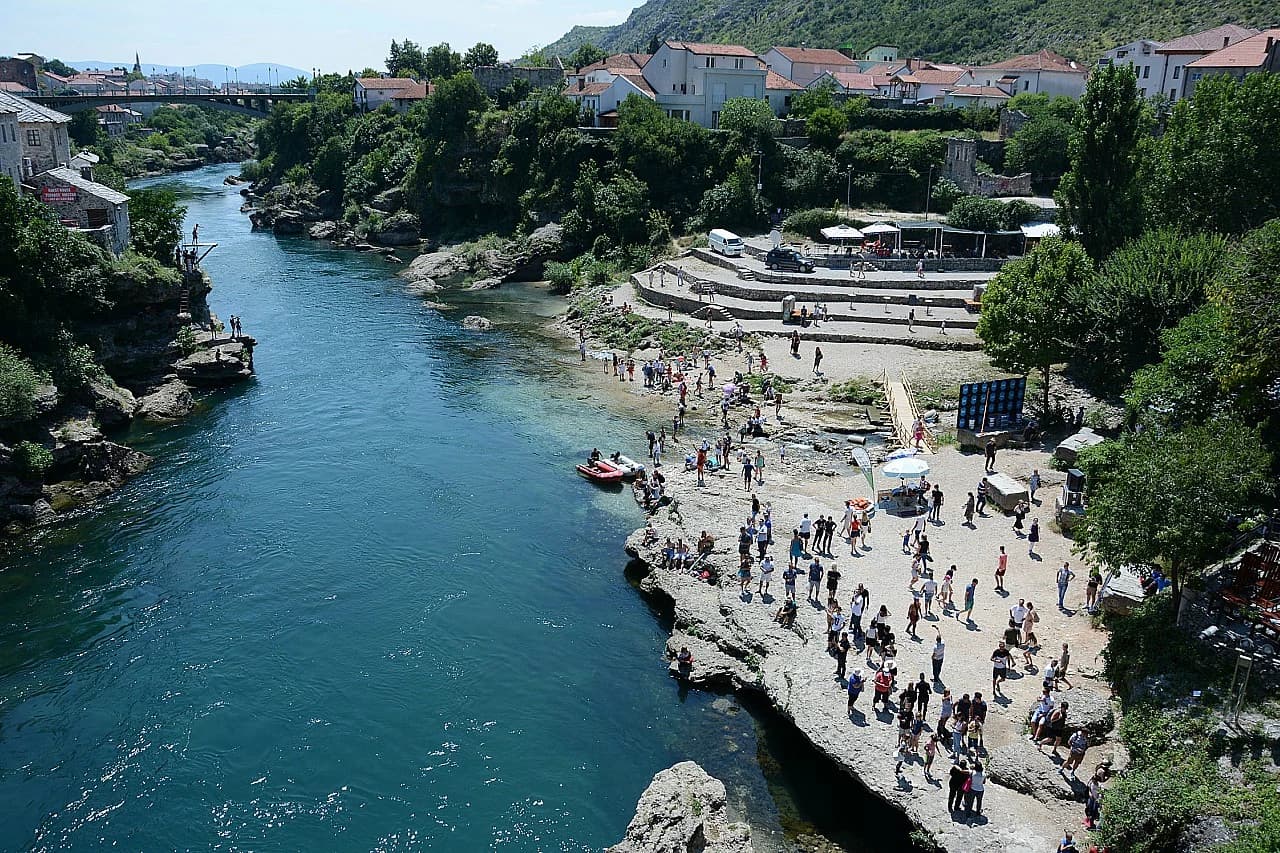 Publika željno iščekuje skokove