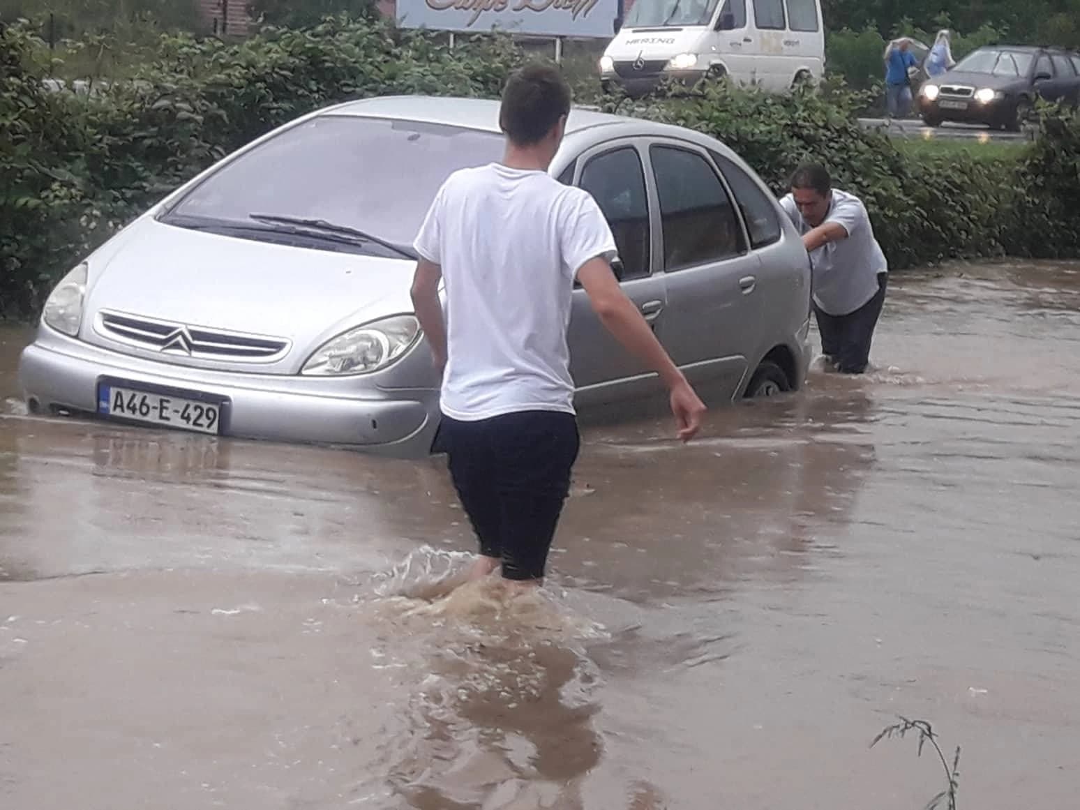 Kaotične scene iz Zenice