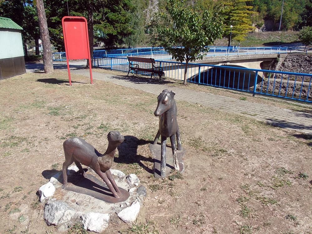 ...a ostale životinje su od betona