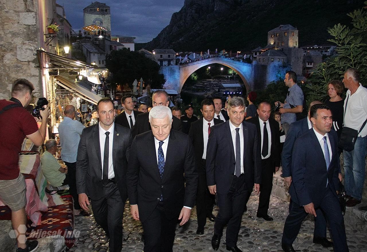 Izaslanstva u šetnji Starim gradom