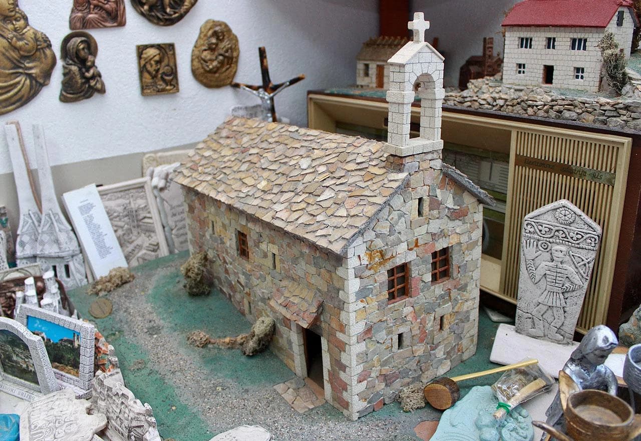 Crkva 12 apostola na Čerigaju gdje su franjevci 1844. godine prvi put došli u Hercegovinu