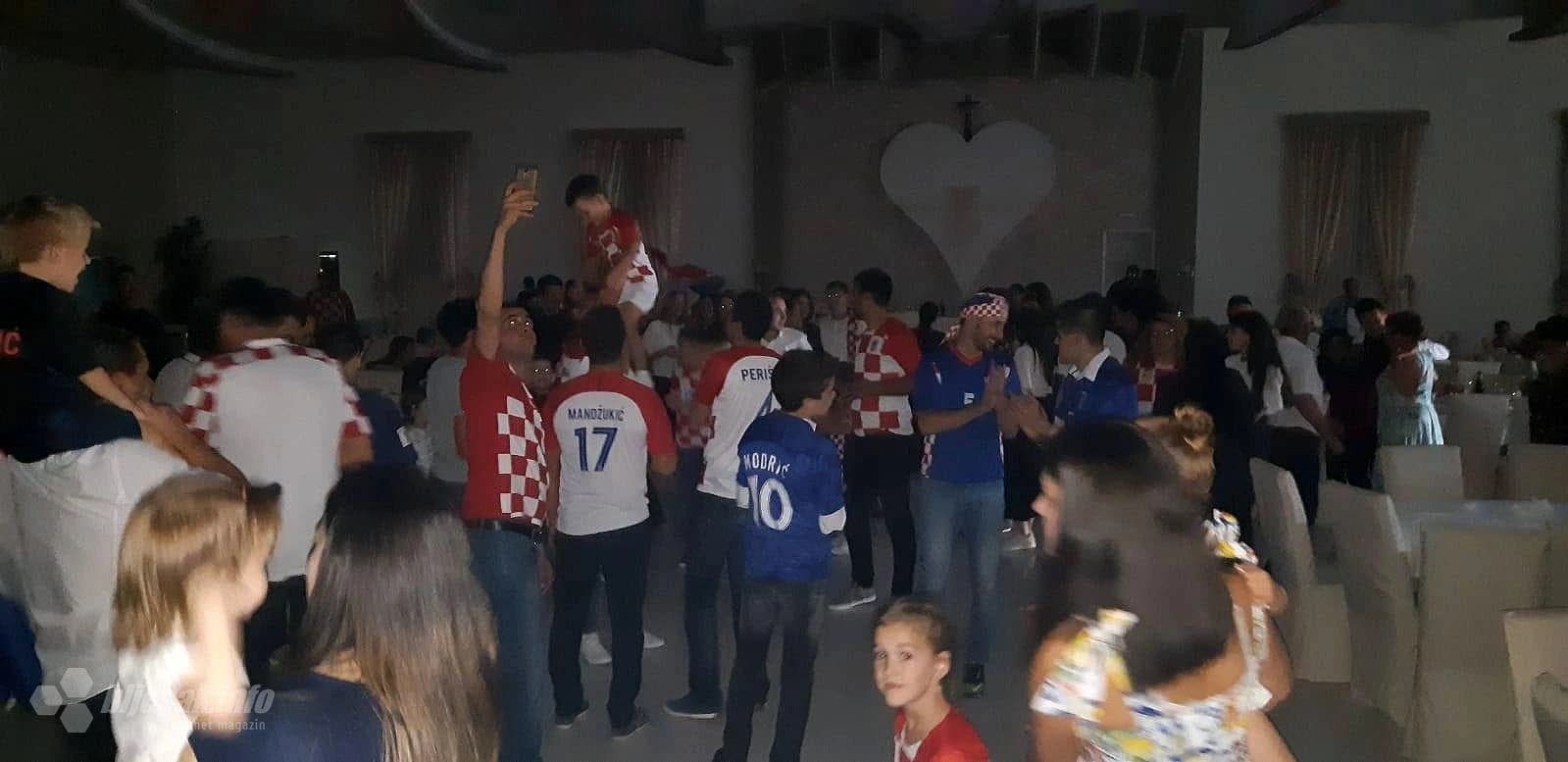 Na mladomisničkom slavlju pratili finale SP-a