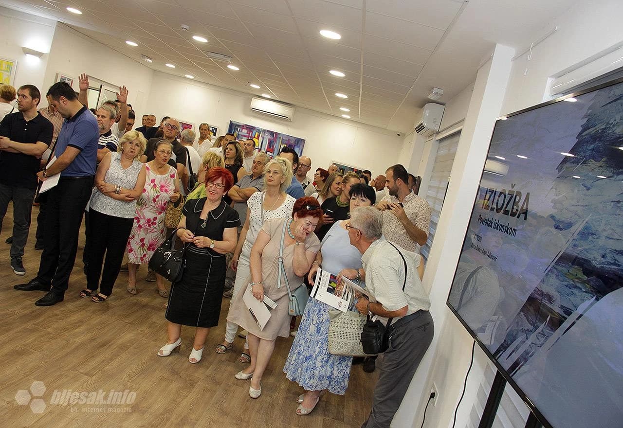 S otvaranja izložbe obitelji Jakirović