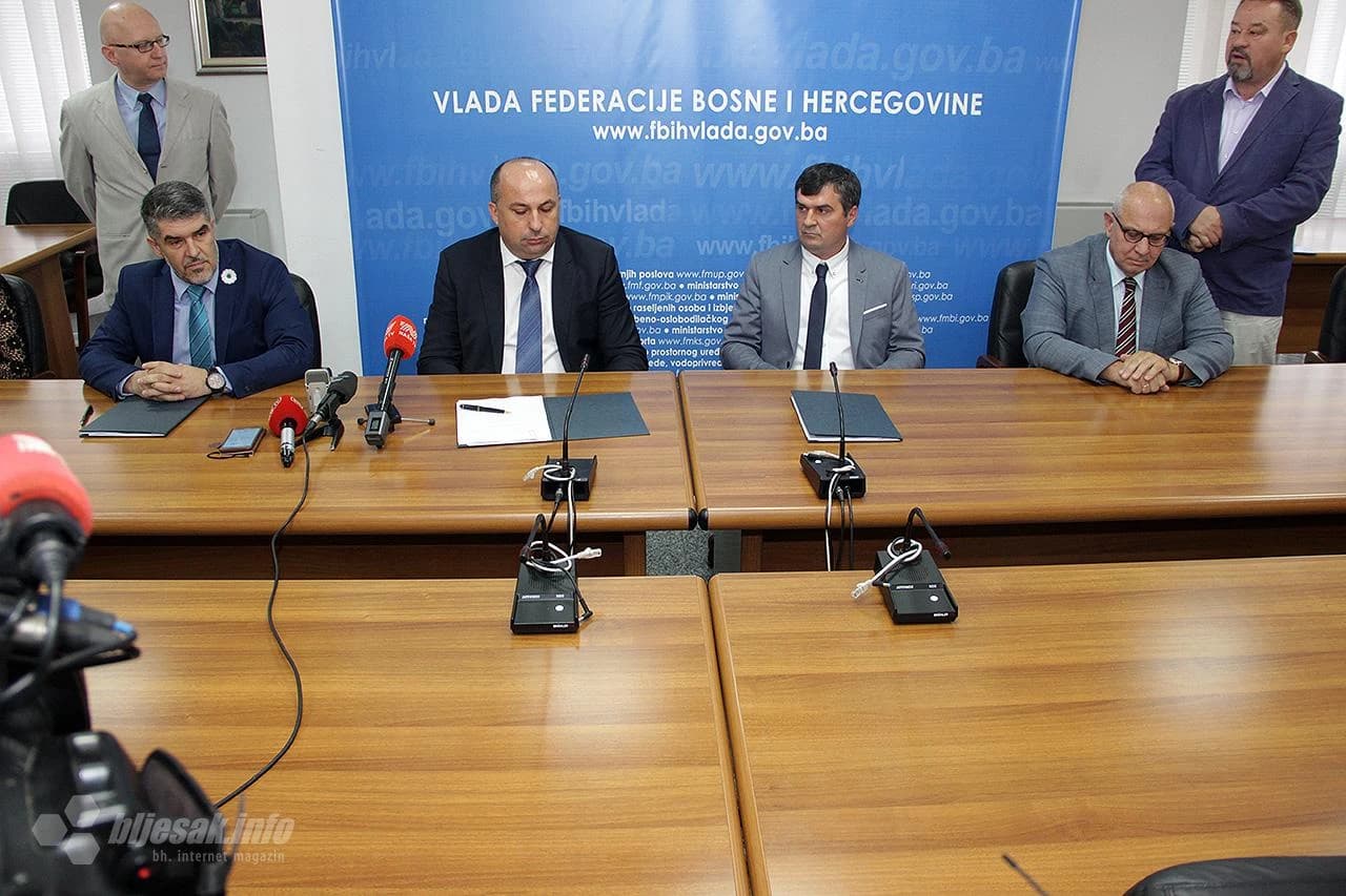 Potpisan kolektivni ugovor s telekomima 