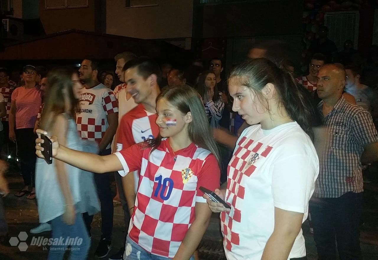 Slavlje na ulicama Mostara