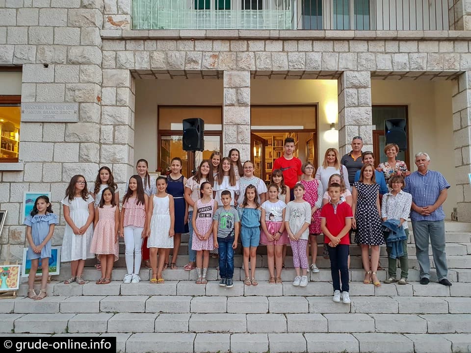 Izložba slikara amatera u Grudama