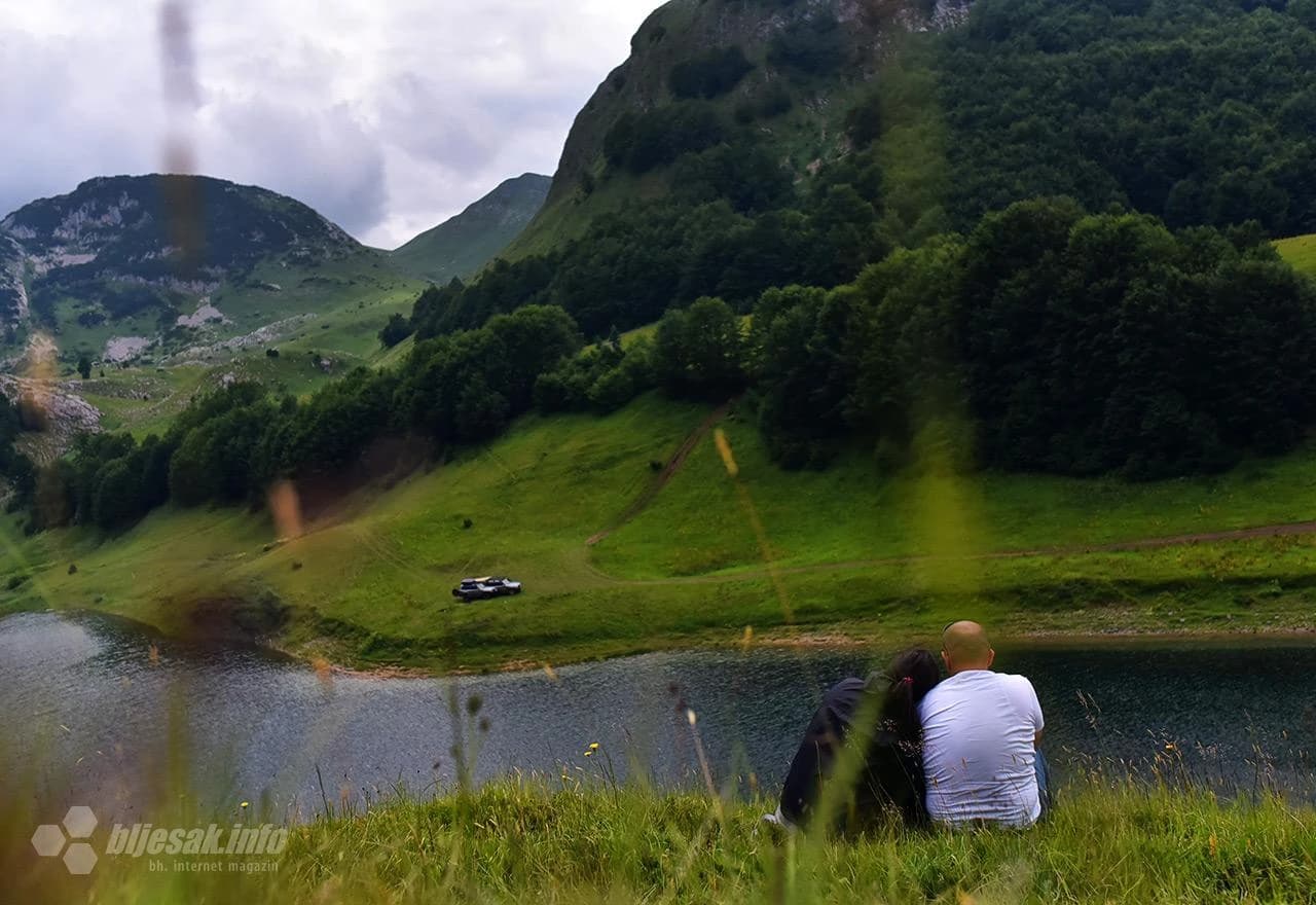 Romantični pogled na Orlovačko jezero 