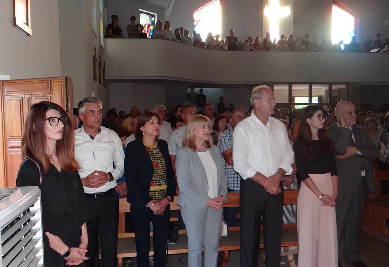 Posveta župne crkve Tijela i Krvi Kristove na Buni