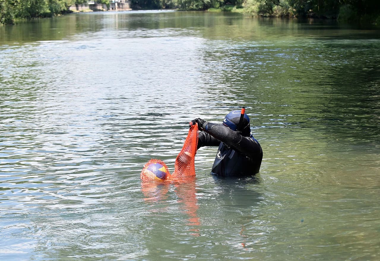 Ekološka akcija čišćenja korita i priobalja rijeke Bune