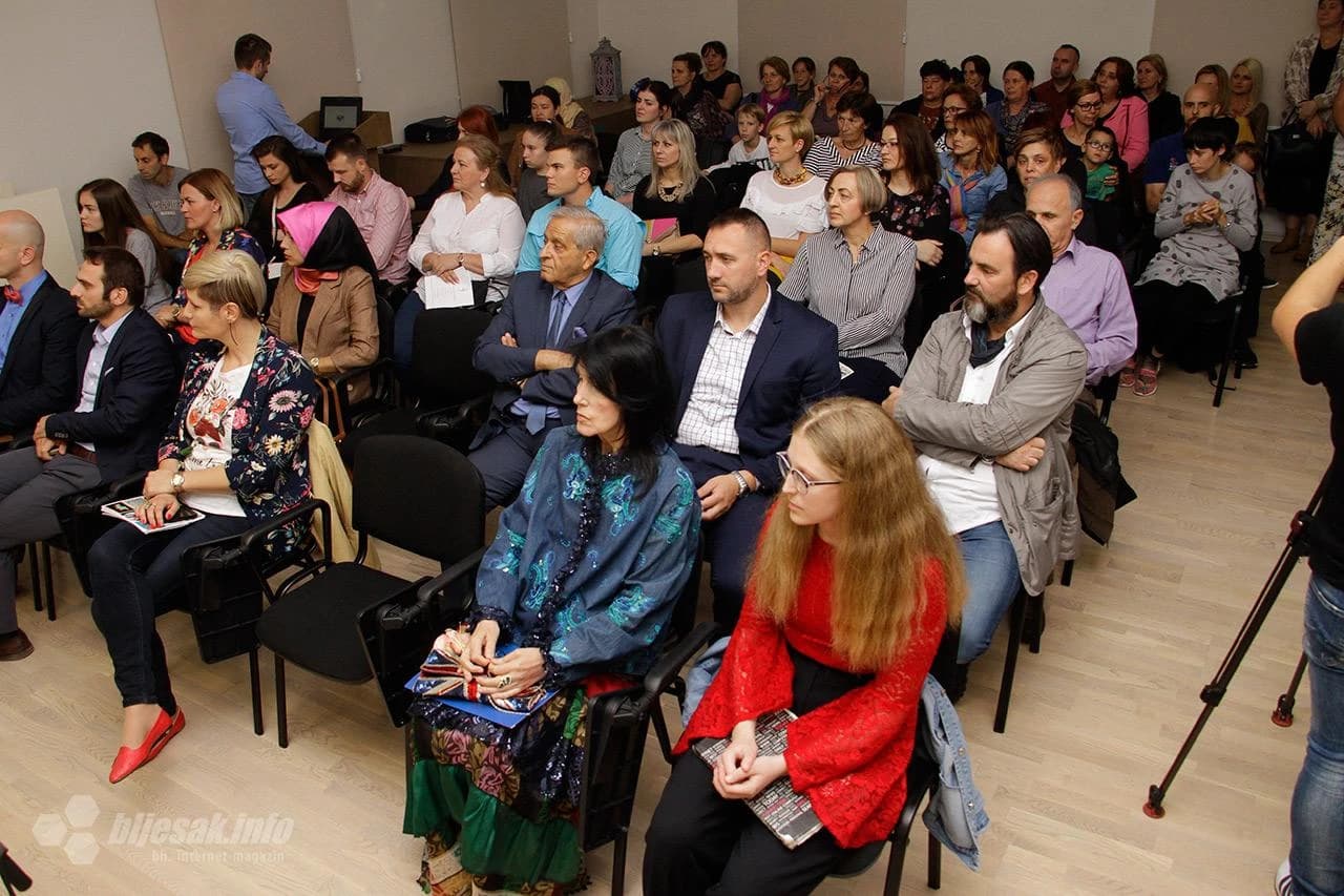 Izložba "Pod suncem mostarskog ljeta"