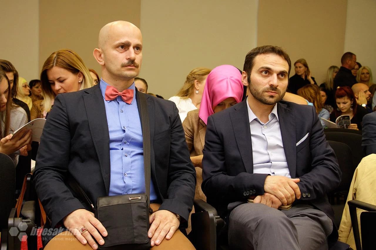 Izložba "Pod suncem mostarskog ljeta"