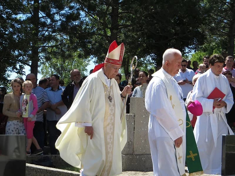 Biskup došao u Polog nakon 250 godina