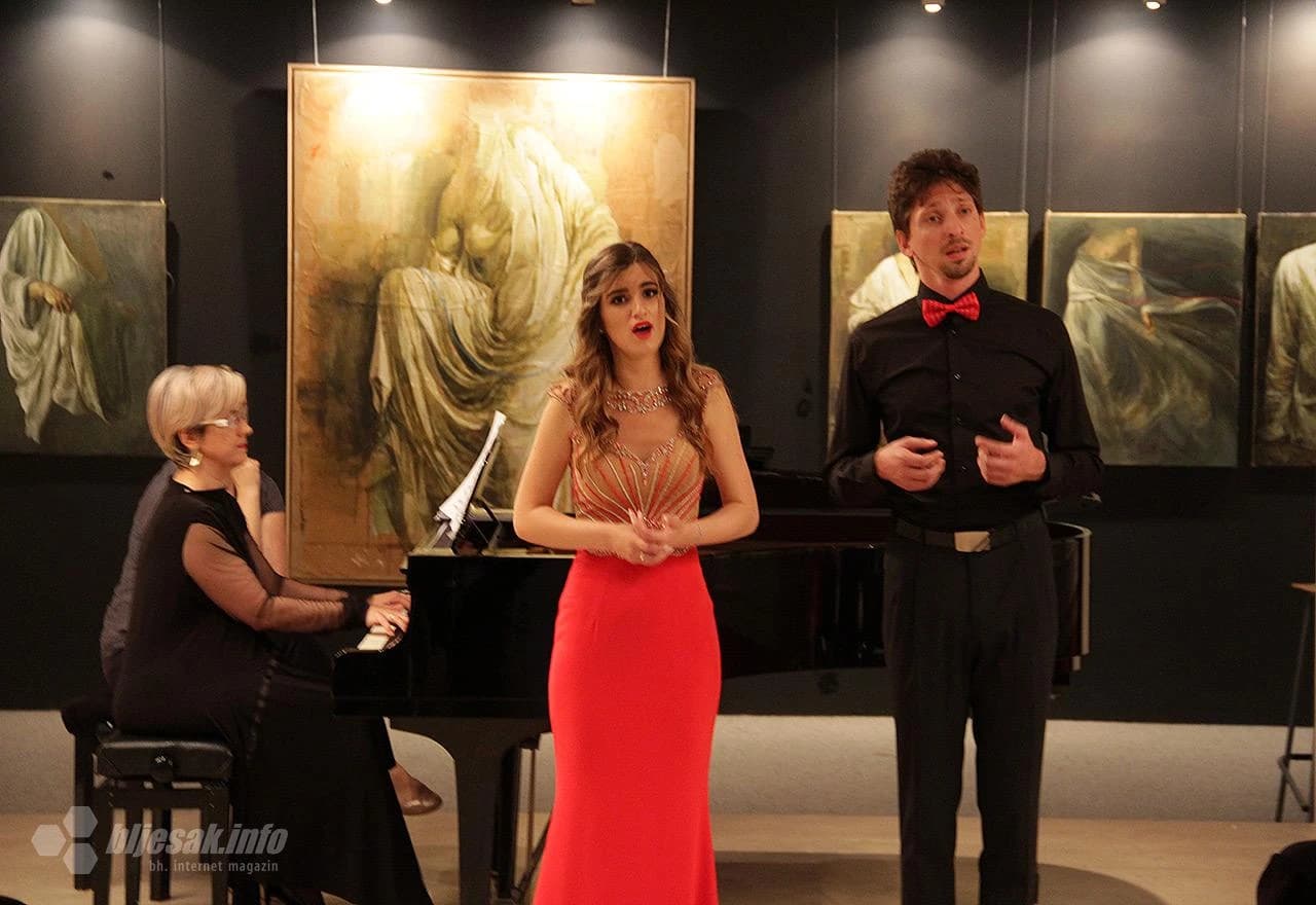 S koncerta Nikoline Zovko