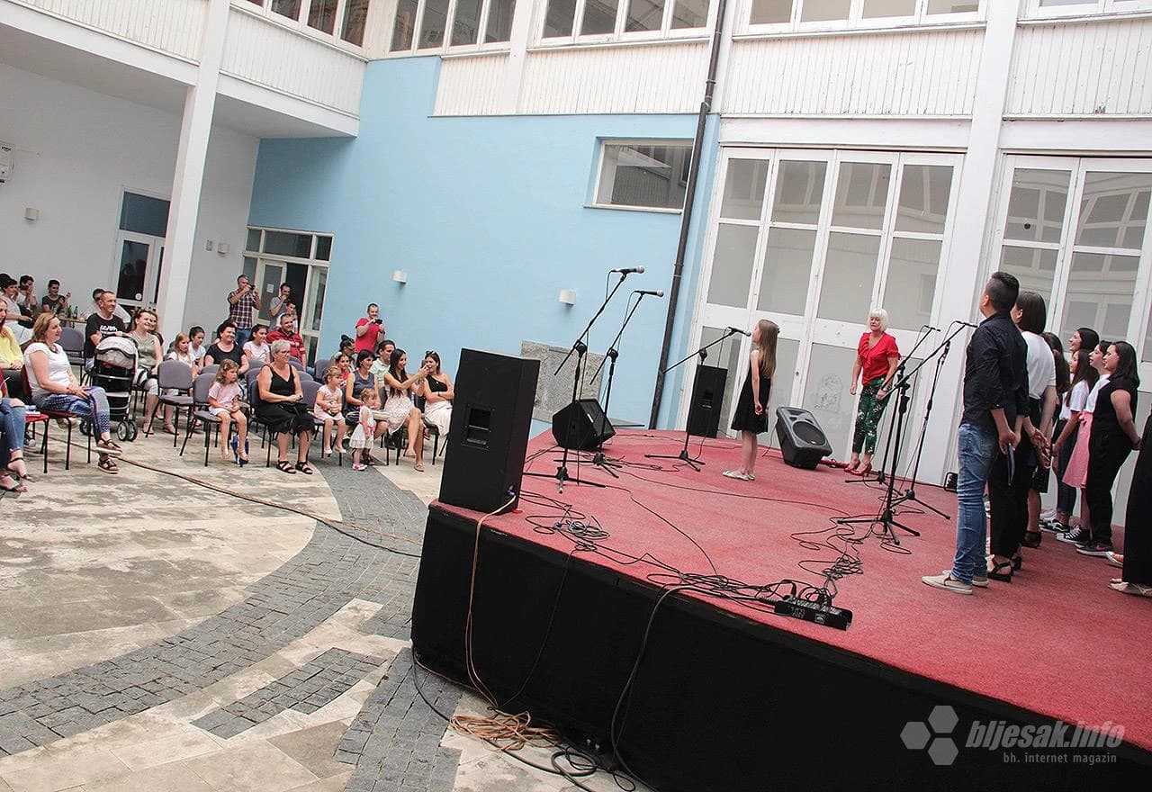 Detalj s koncerta Dječjeg zbora Pavarotti