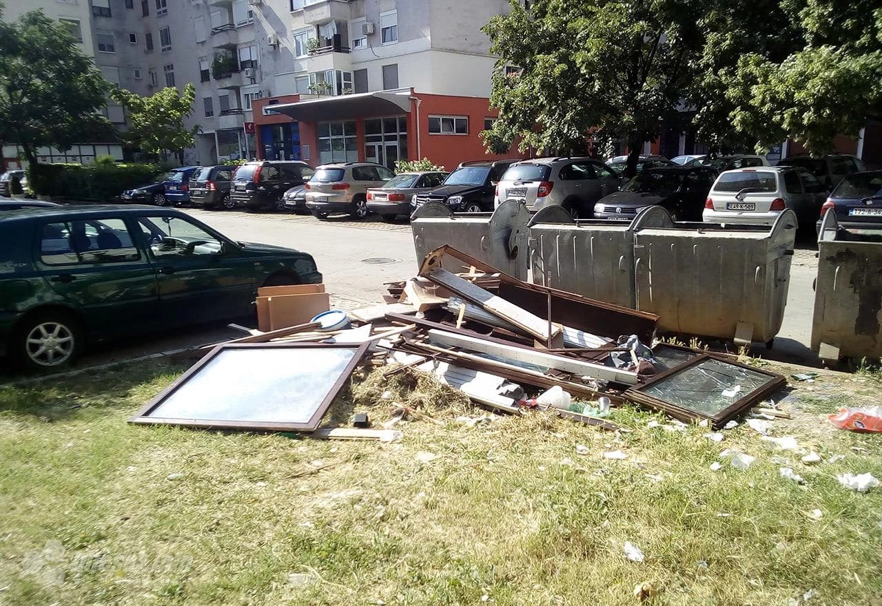 Deponiranje bezobrazluka