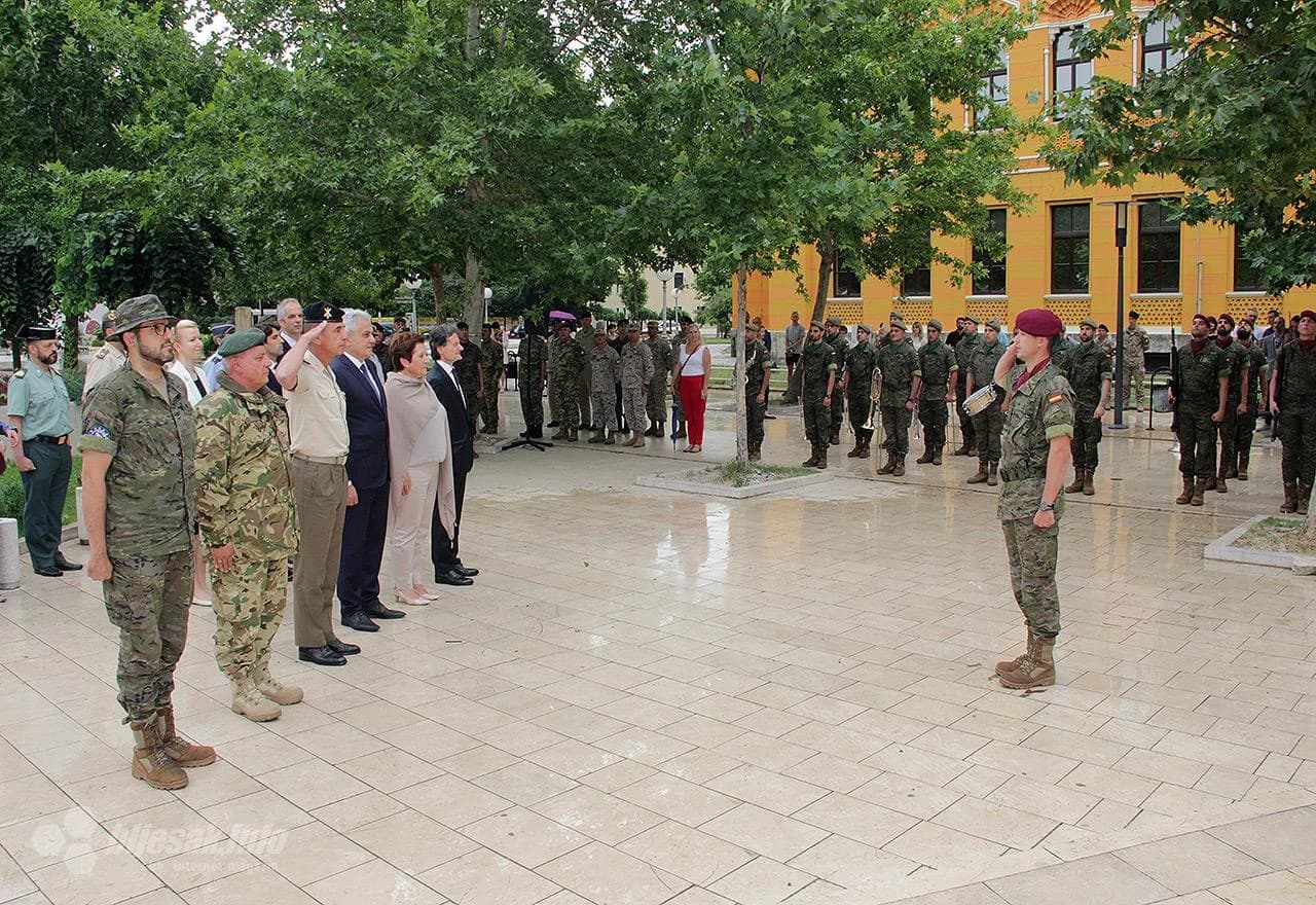 Polaganje vijenaca na Španjolskom trgu