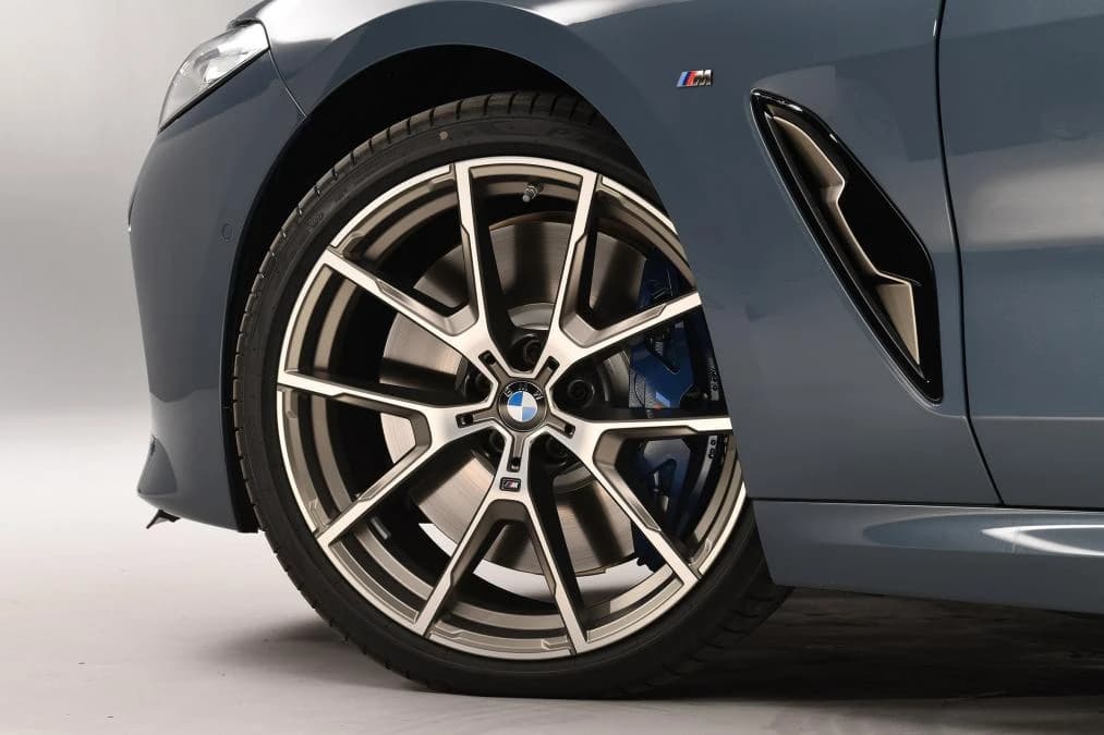 BMW Coupe Serije 8 se nakon skoro dva desetljeća odsutnosti konačno vraća na scenu!