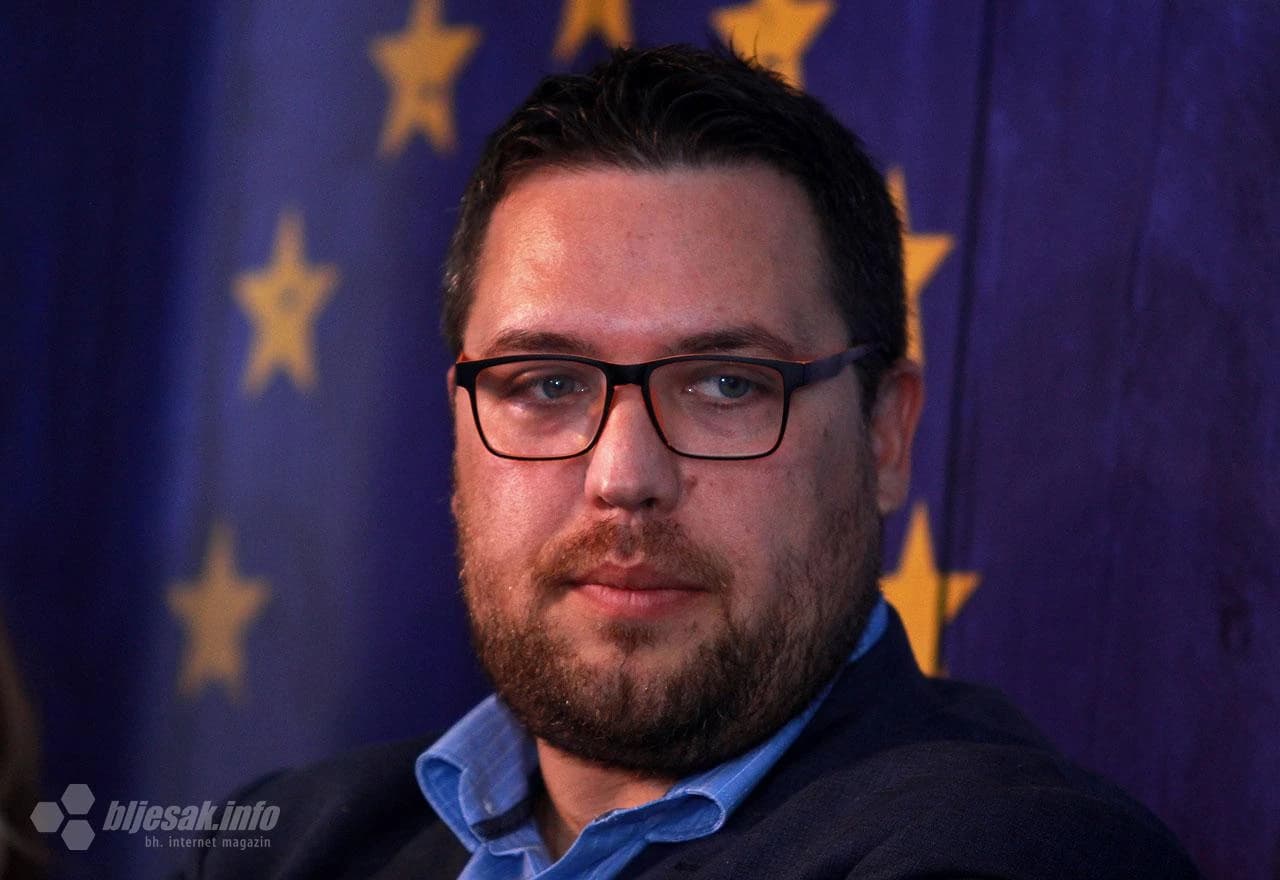Daniel Mondekar